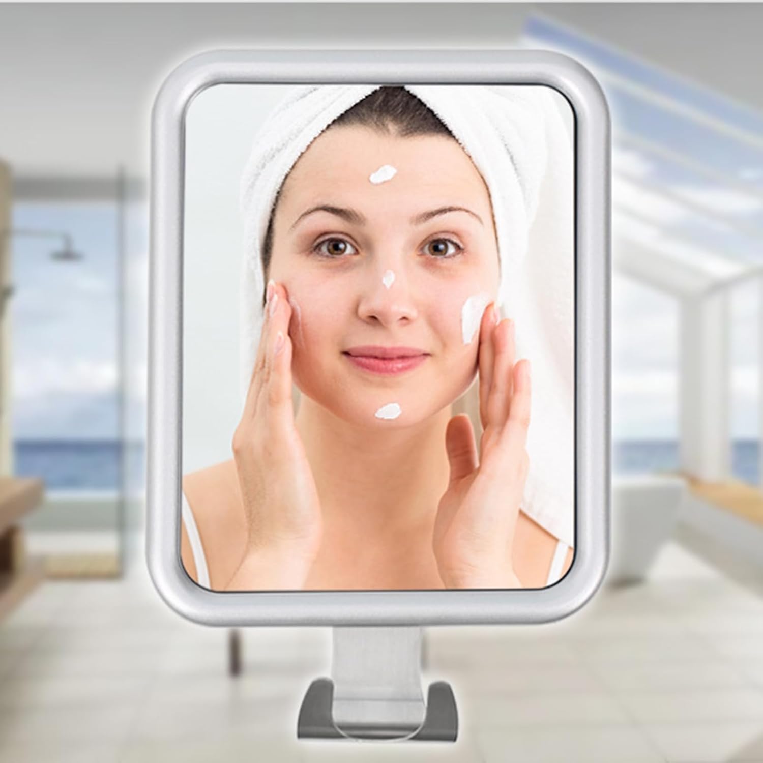 Brrnoo Fogless Mirror with Suction Cups and Hooks