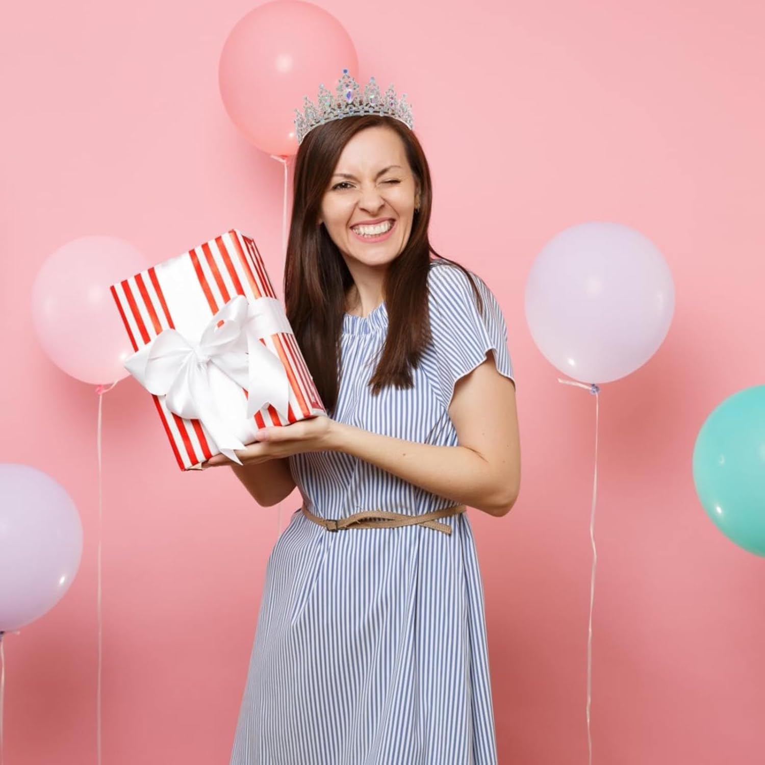 Niaviben Birthday Crown for Women and Girls