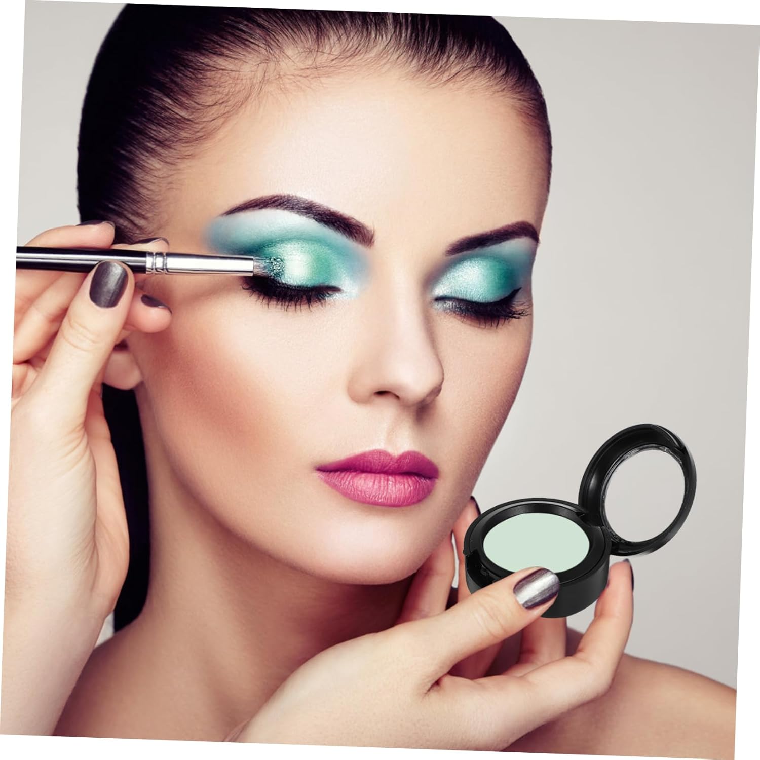 8Pcs Makeup Empty Plate Travel Eyeshadow Case for Women